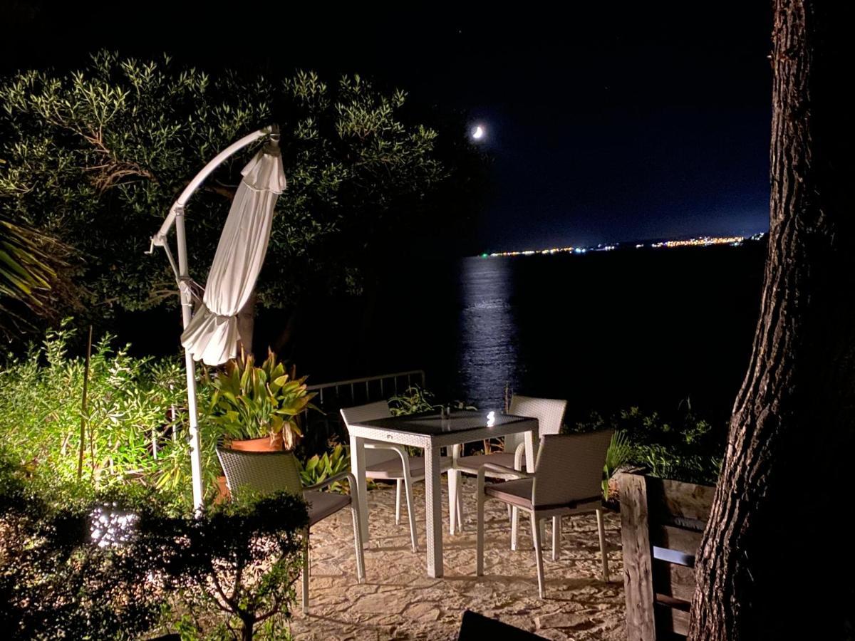 B&B Viadelmare Patù Eksteriør billede