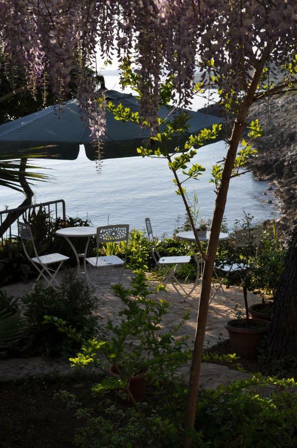 B&B Viadelmare Patù Eksteriør billede