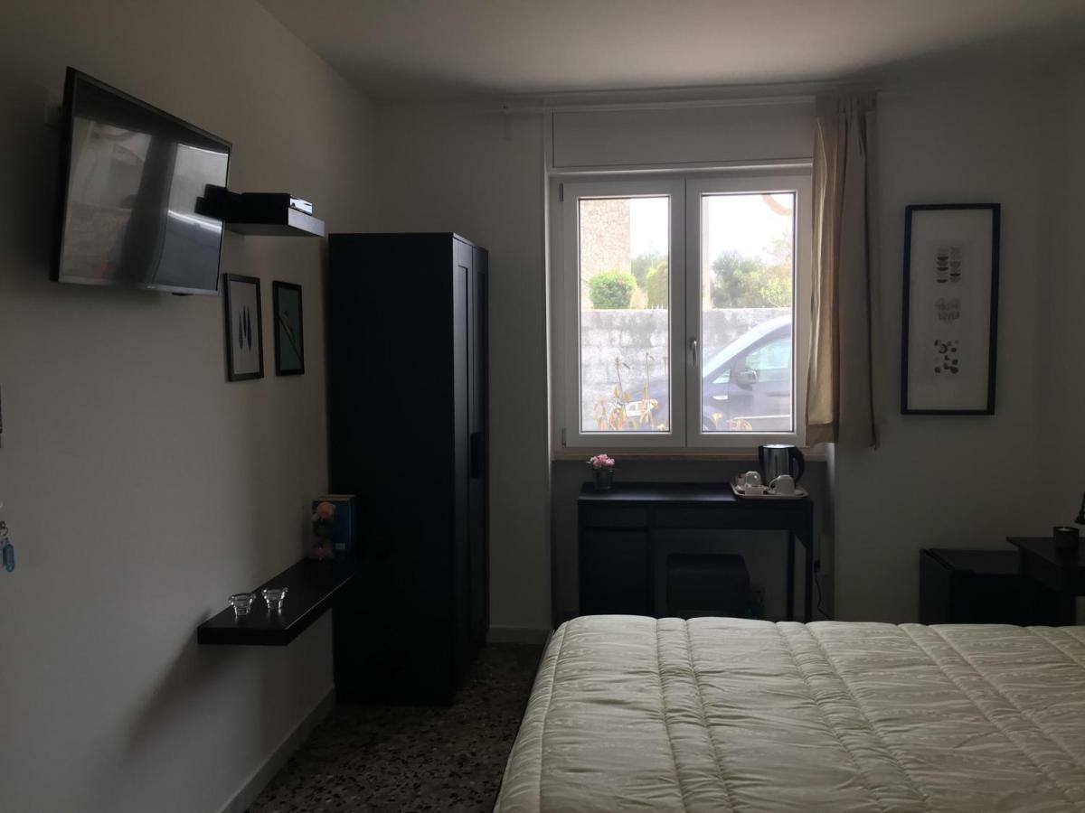 B&B Viadelmare Patù Eksteriør billede